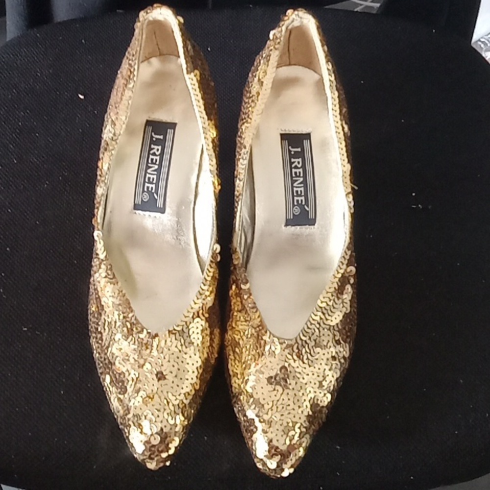 Women's shoes